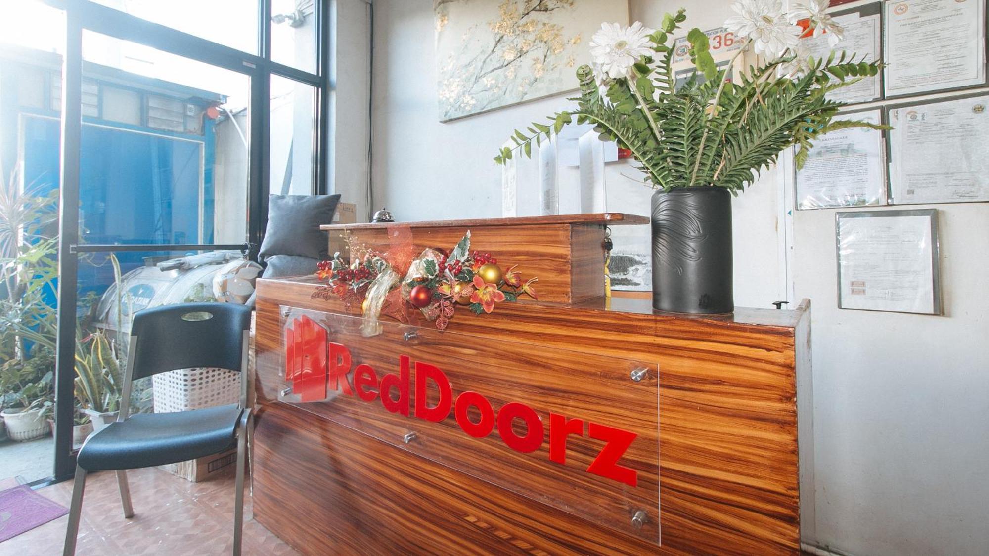 Reddoorz At Goldentown Hotel Davao City Exterior foto